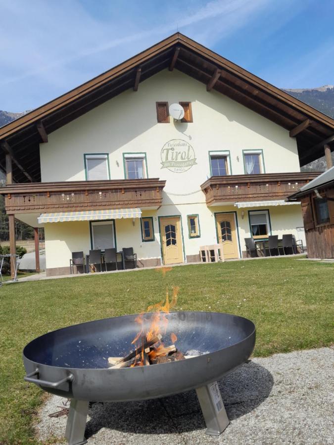 Landhaus Tirol Presseggersee Exteriér fotografie